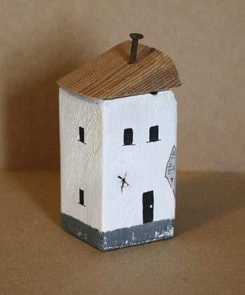 Tiny House #1984